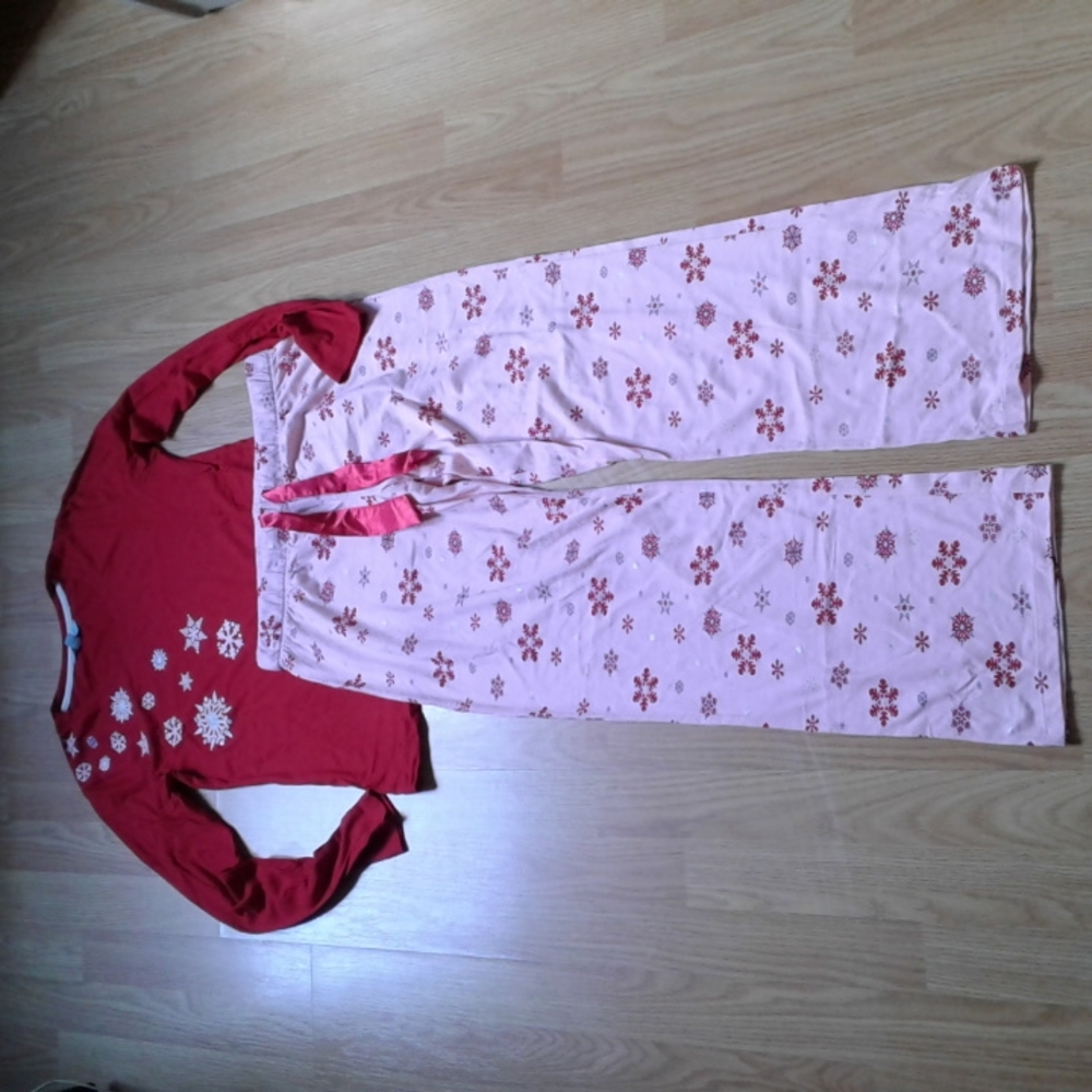 Christmas / Winter / Festive Pajamas Pjs 100% cotton Medium M Pink Red Snowflake